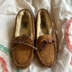 Ugg women 8 slippers